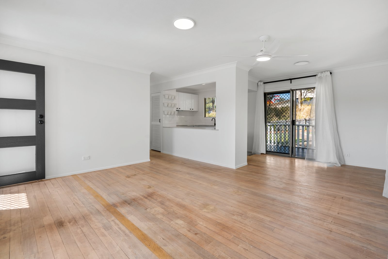 17 Darling Crescent MOLENDINAR 6