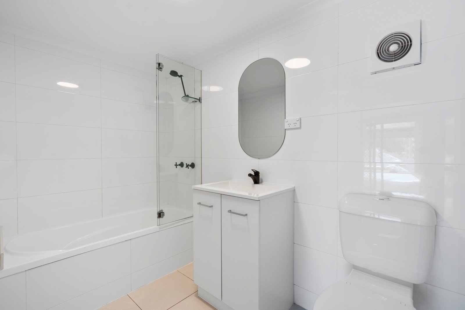 17 Darling Crescent MOLENDINAR 18