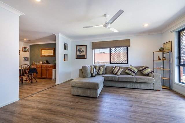 17 Daydream Street REDLAND BAY 5