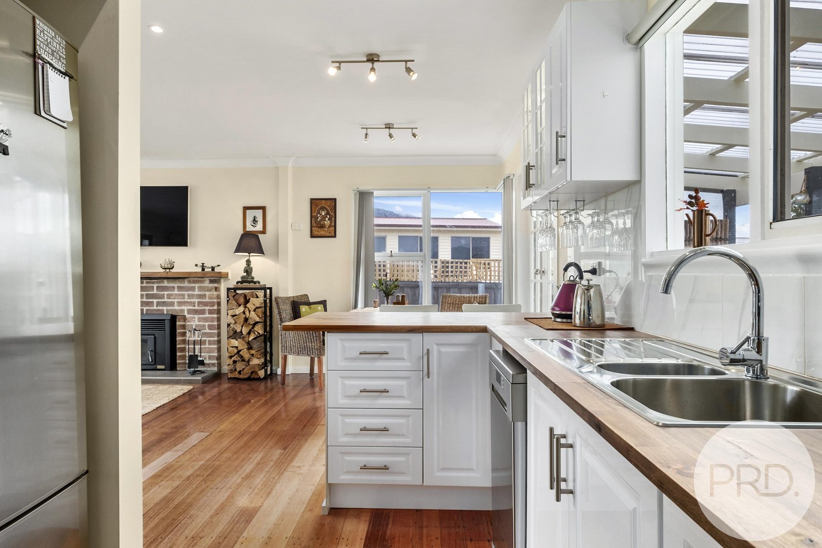 17 Dempster Street CLAREMONT 10