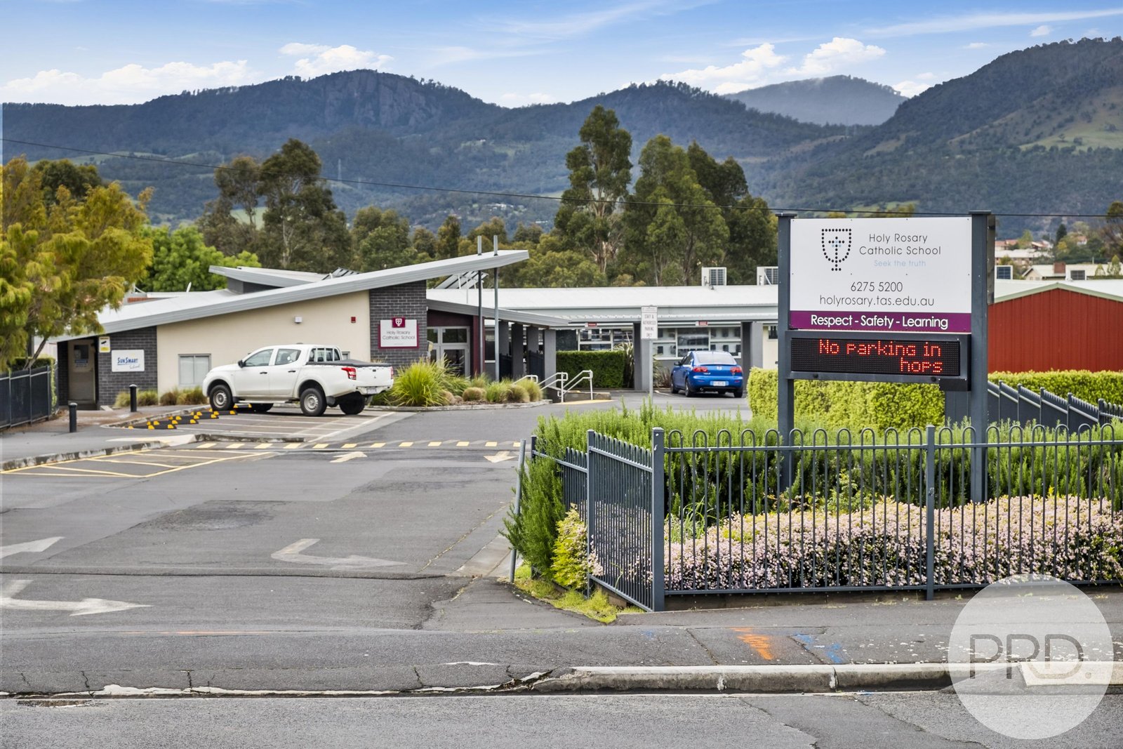17 Dempster Street CLAREMONT 27