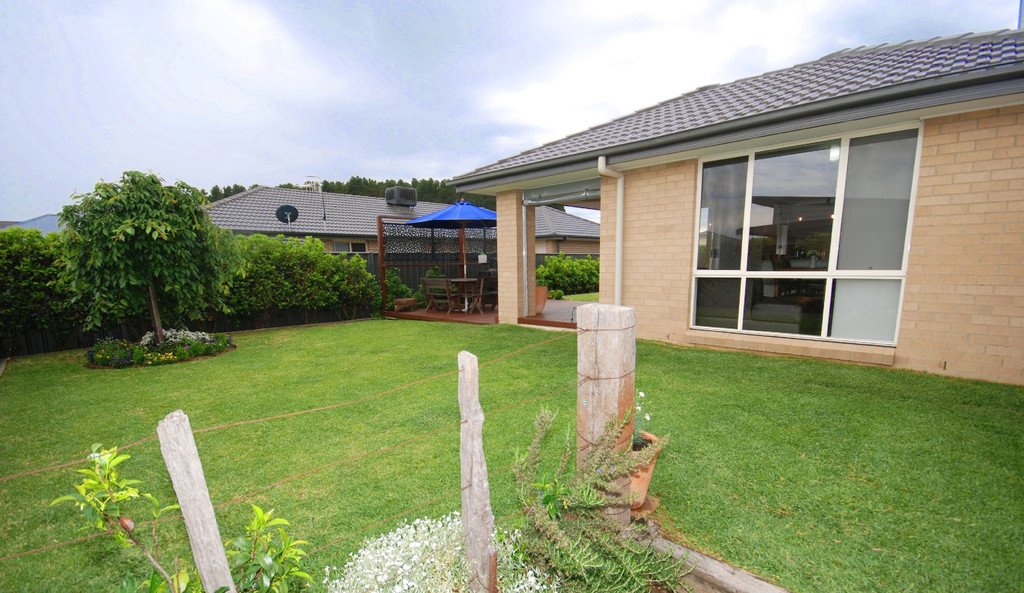 17 Deniston CCT  BUNGENDORE 2