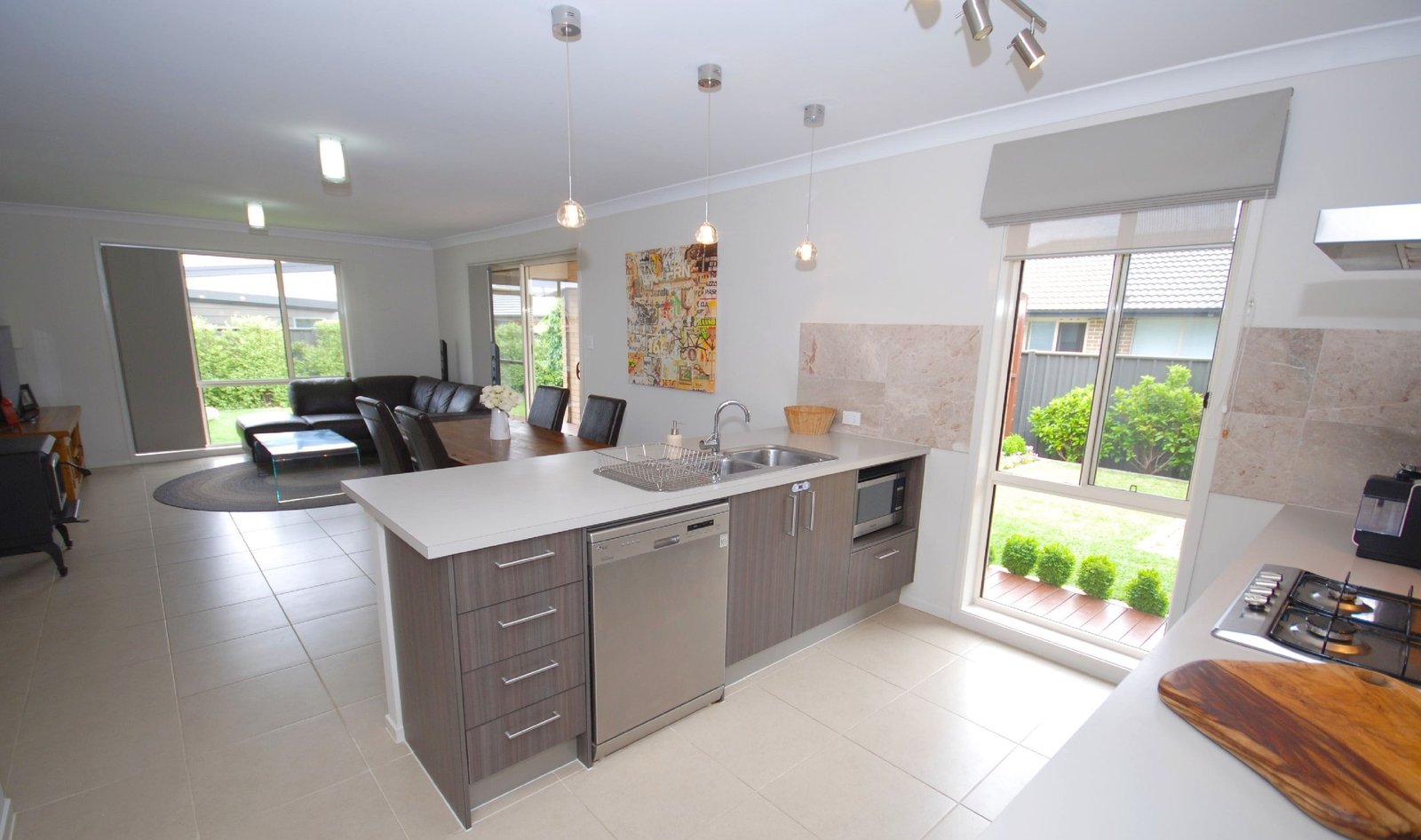 17 Deniston CCT  BUNGENDORE 13