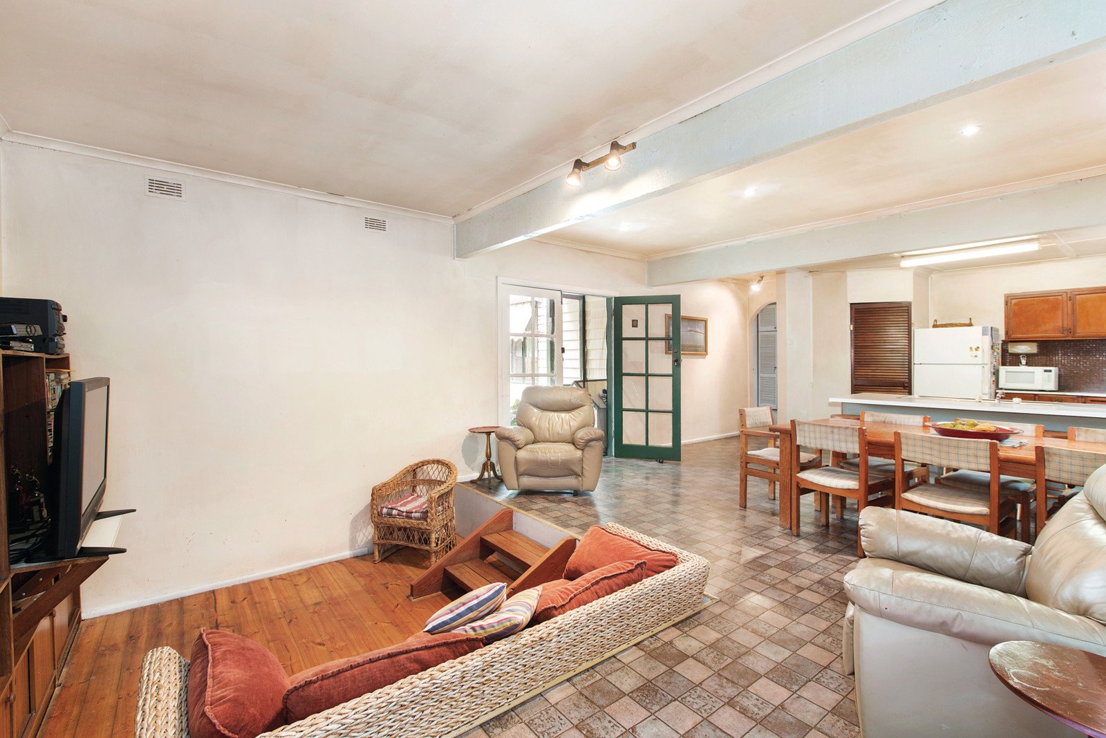 17 Denmark Street, Kew, VIC