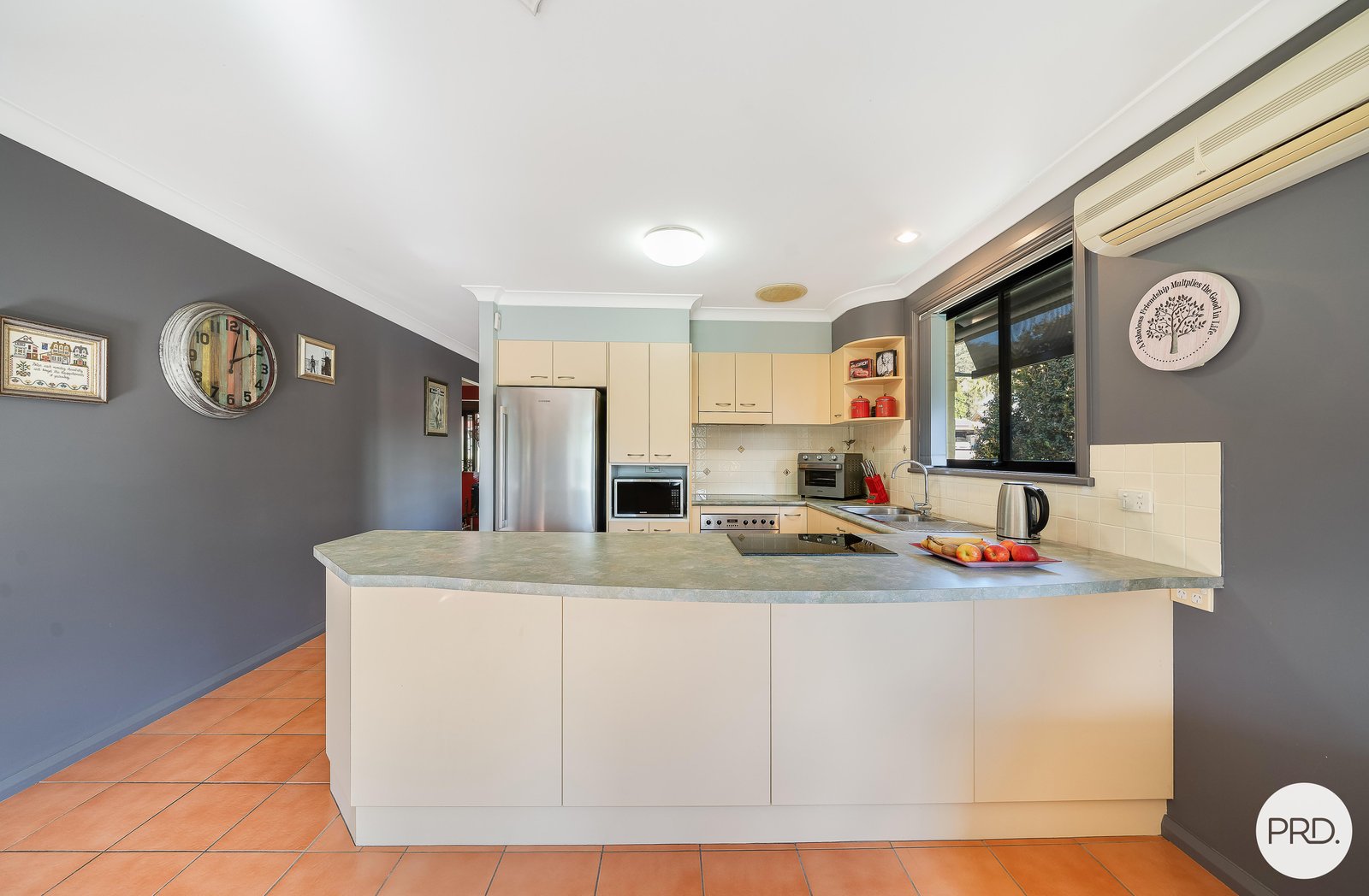 17 Diamentina Way LAKEWOOD 2