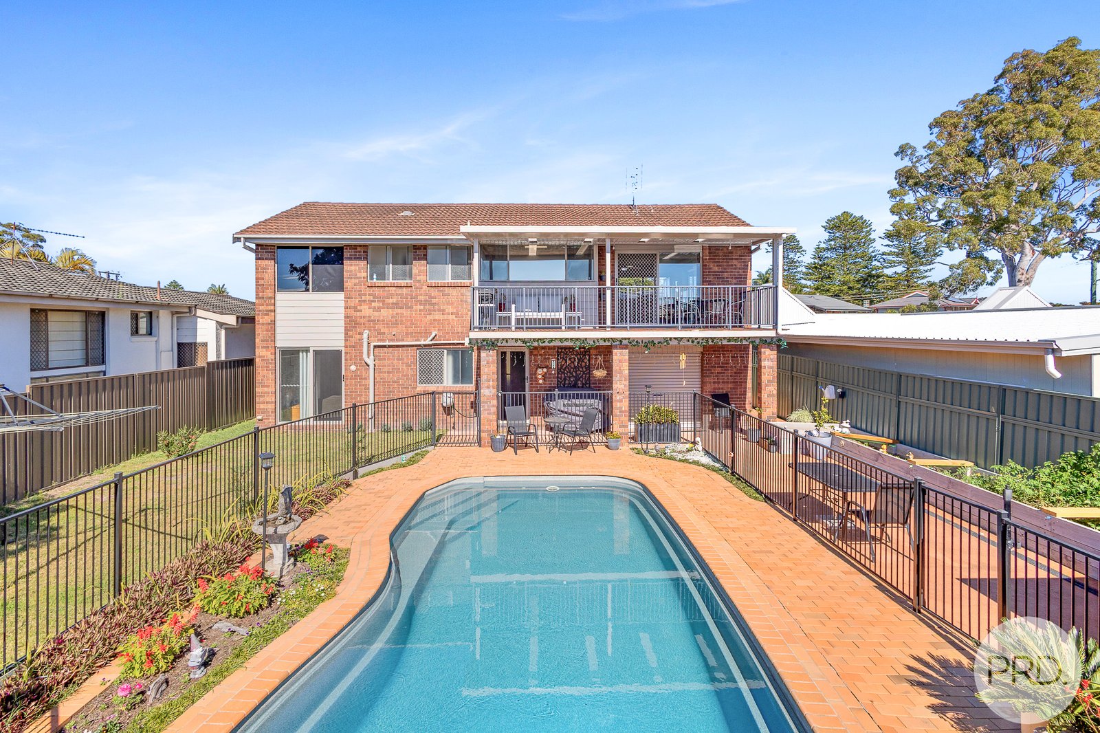 17 Diggers Drive TANILBA BAY 9