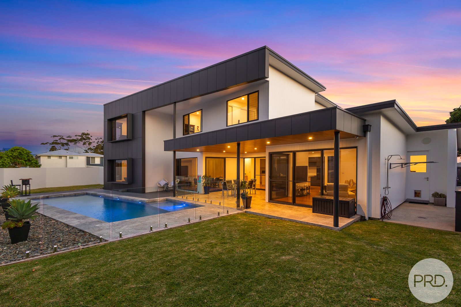 17 Dockside Avenue CORLETTE 2