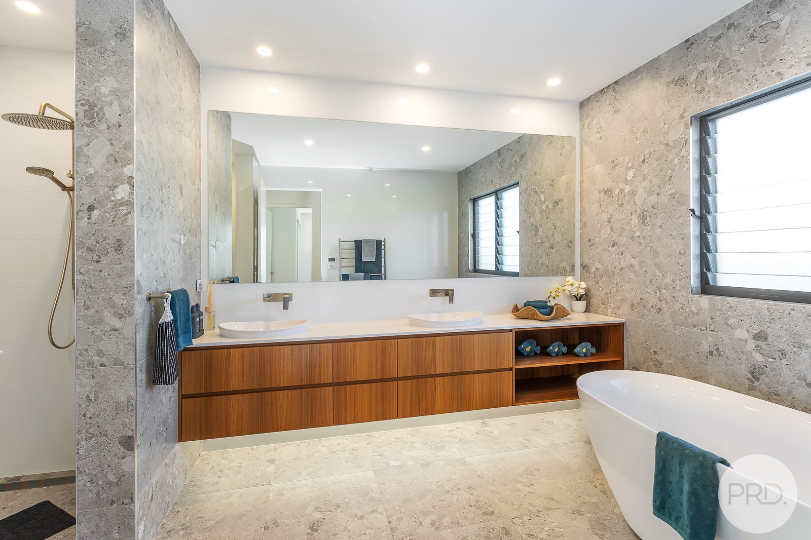 17 Dockside Avenue CORLETTE 32