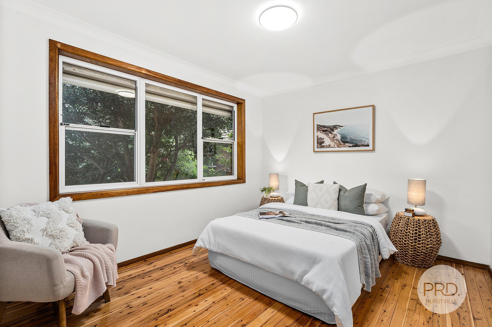 17 Doonkuna Street BEVERLY HILLS 4