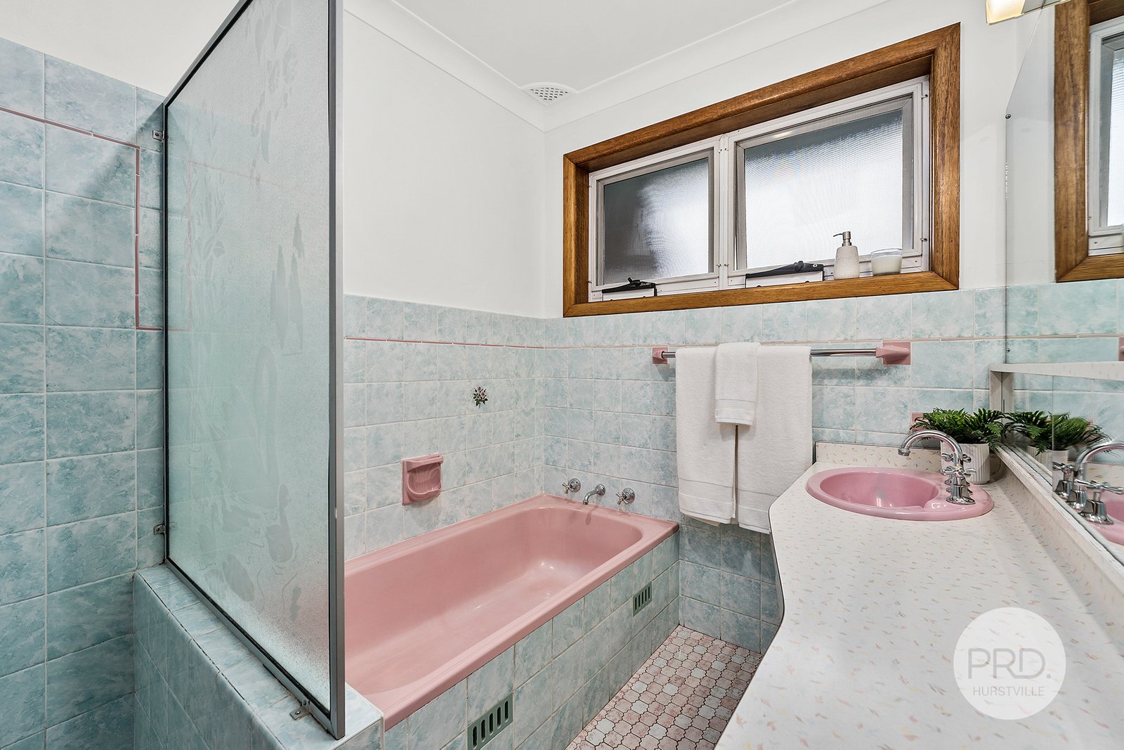 17 Doonkuna Street BEVERLY HILLS 7