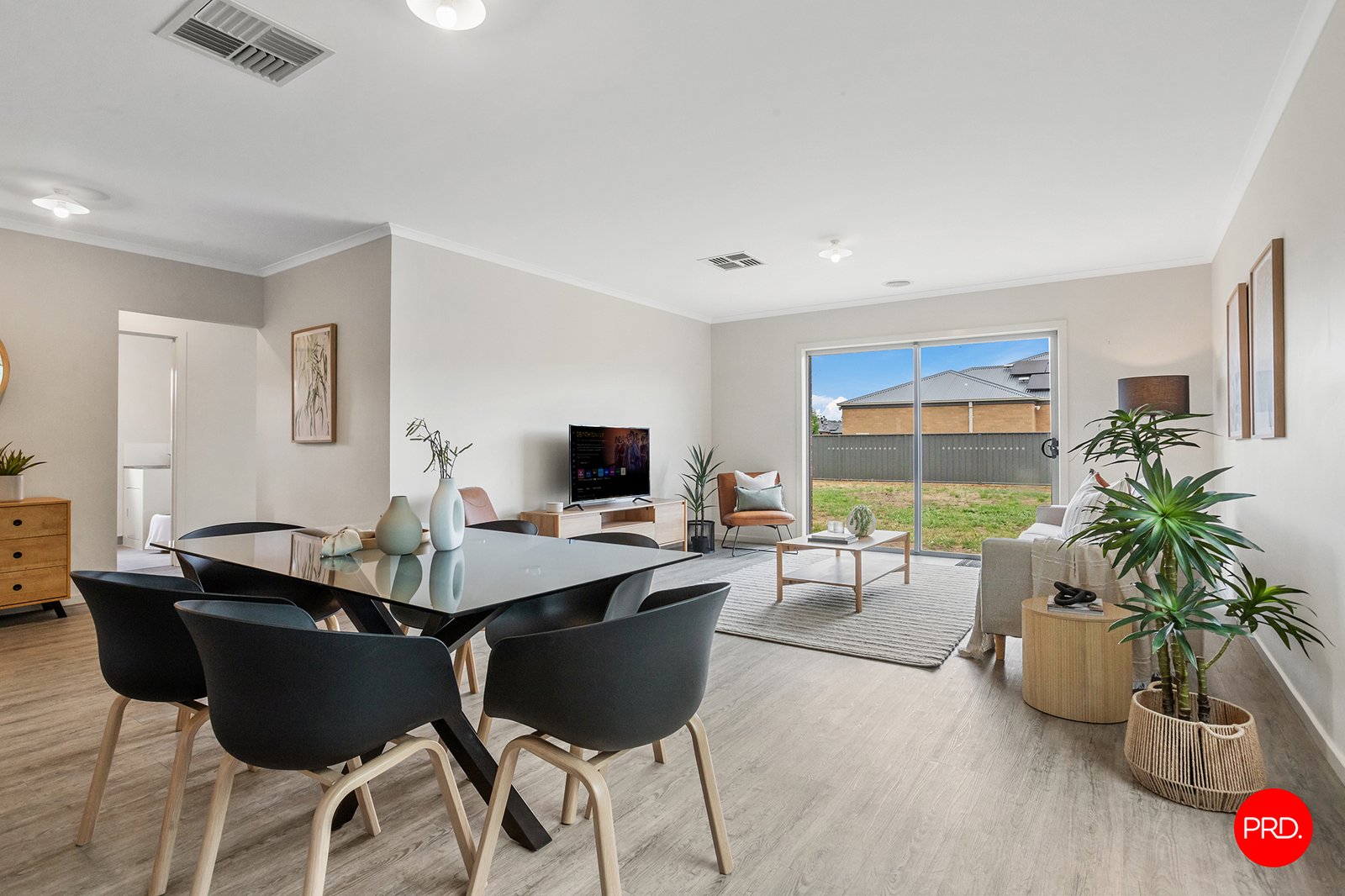 17 Dorset Drive MARONG 8