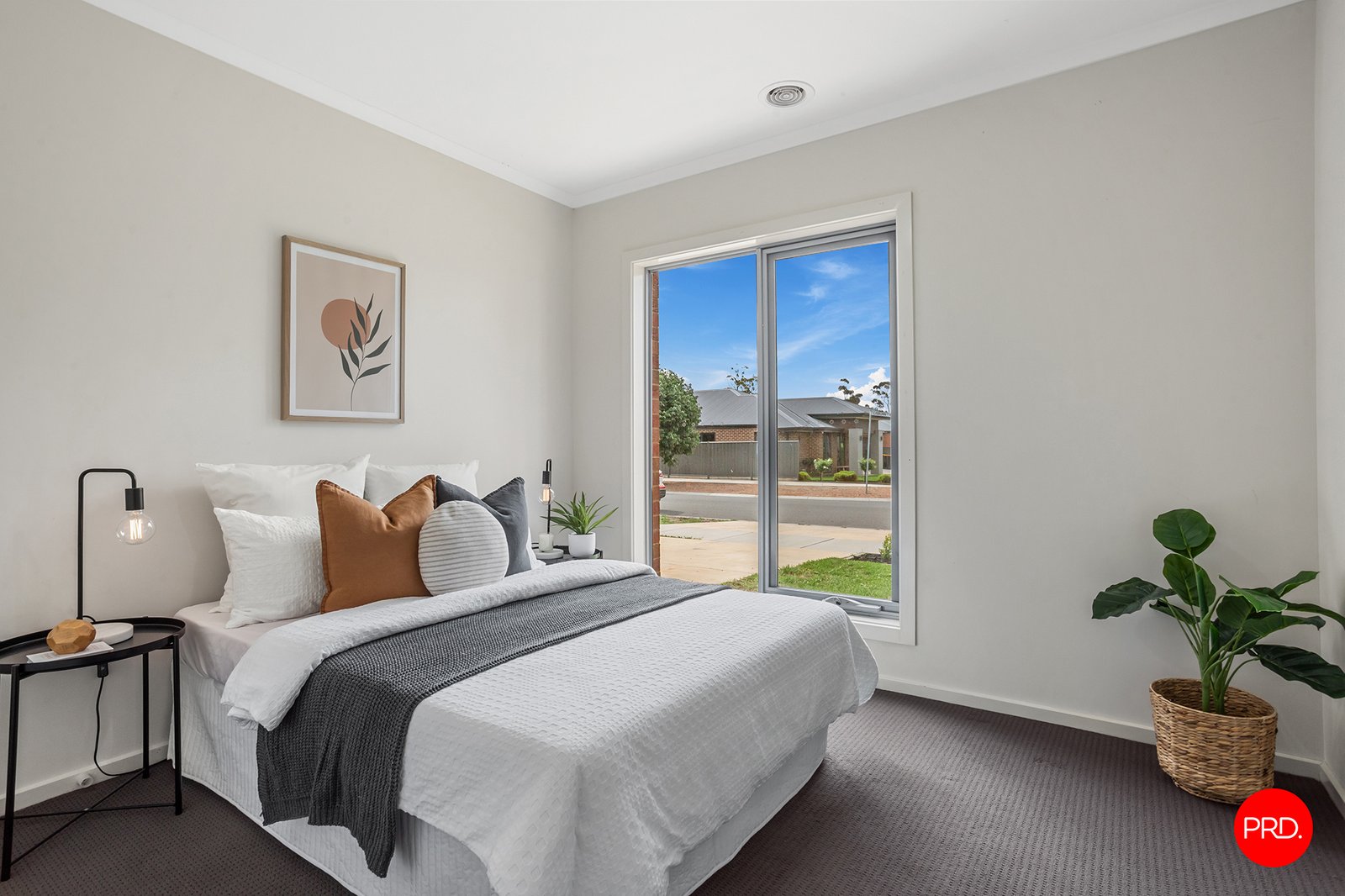 17 Dorset Drive MARONG 9