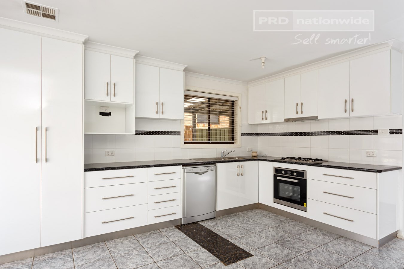 17 Dove Street MOUNT AUSTIN 2