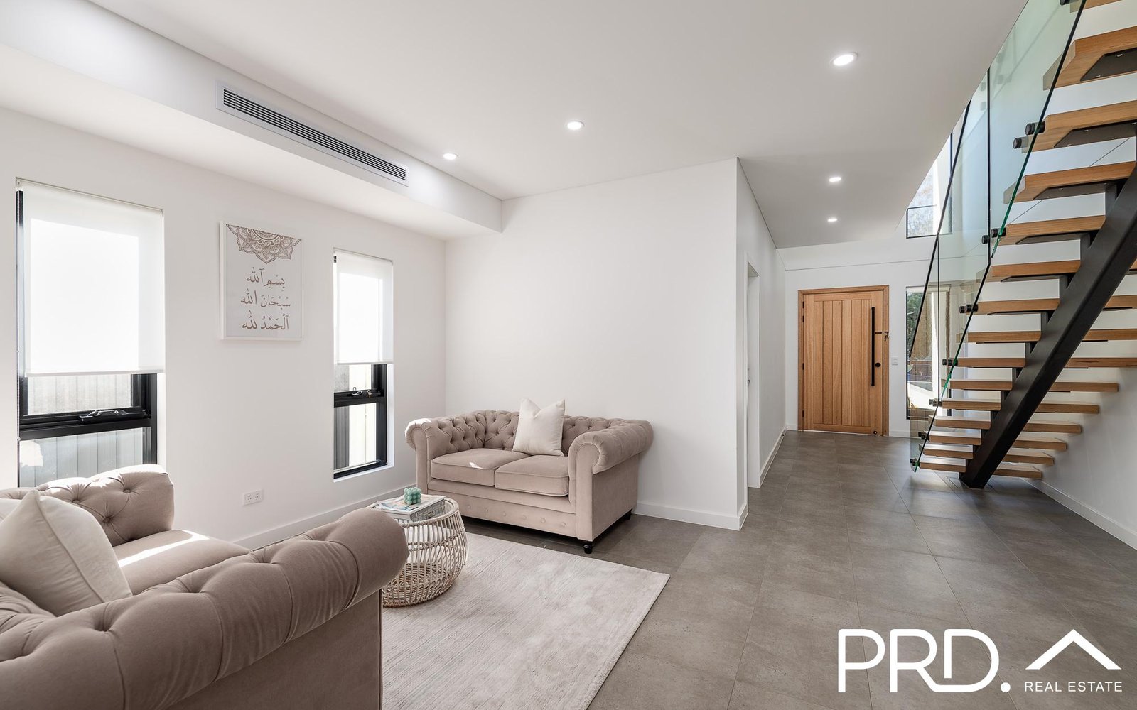 17 Dowding Street PANANIA 2