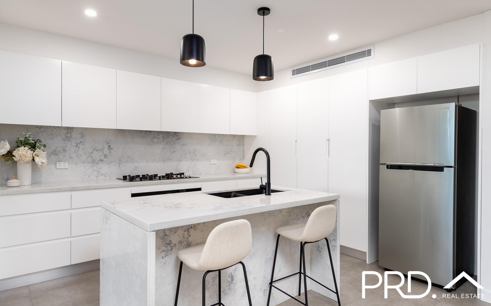 17 Dowding Street PANANIA 3