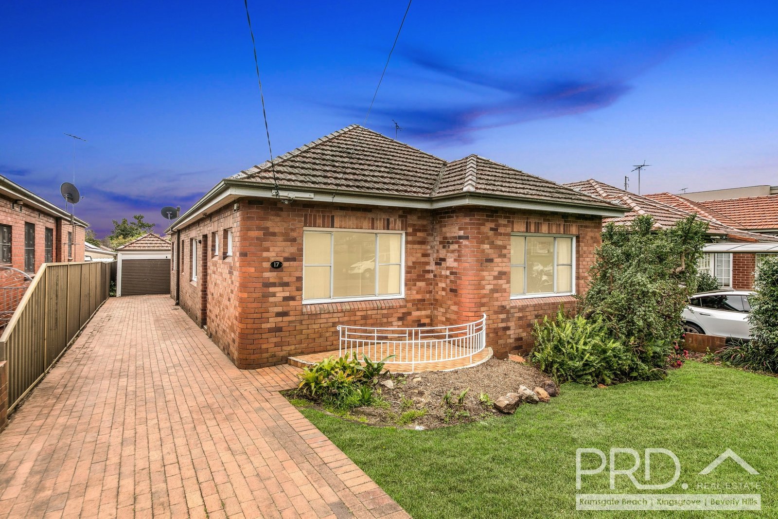 17 Dowsett Road KINGSGROVE 1