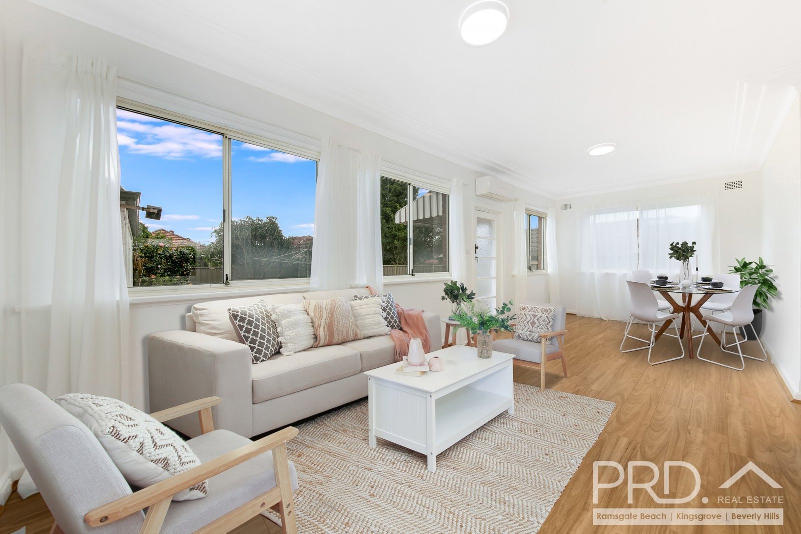 17 Dowsett Road KINGSGROVE 2