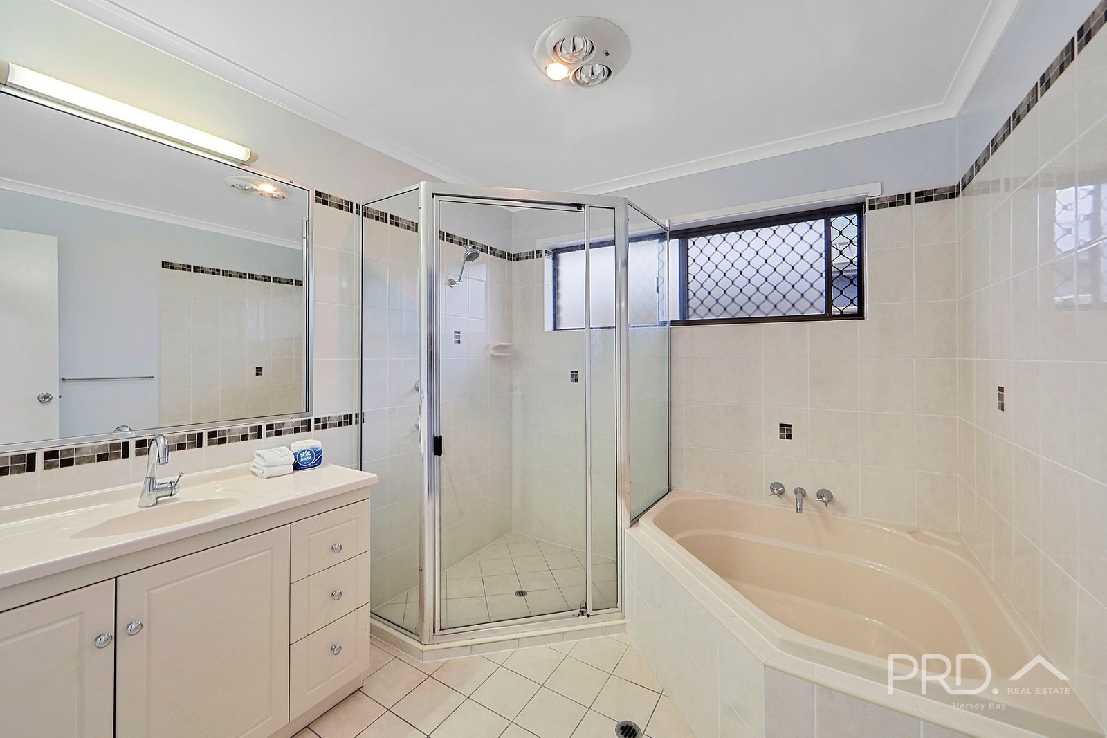 17 Drummond Street URANGAN 16