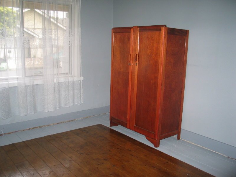 Gallery: 17 Dudley Street