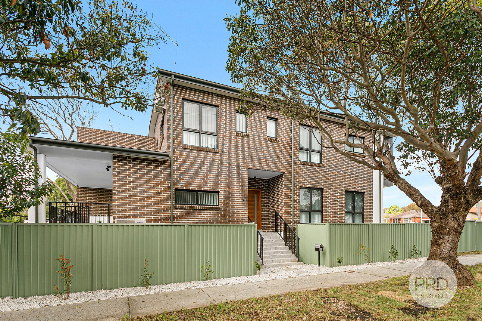 17 Dudley Street HURSTVILLE 2