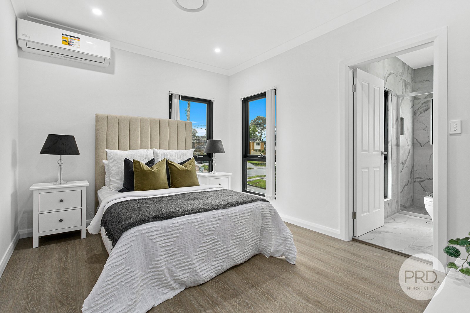 17 Dudley Street HURSTVILLE 6