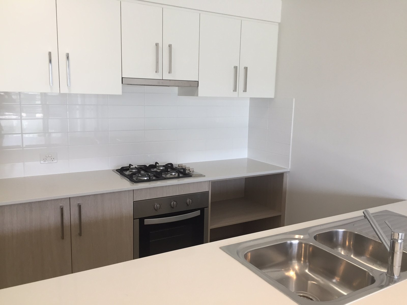 1/7 DURNIN AVE  BEELIAR 7