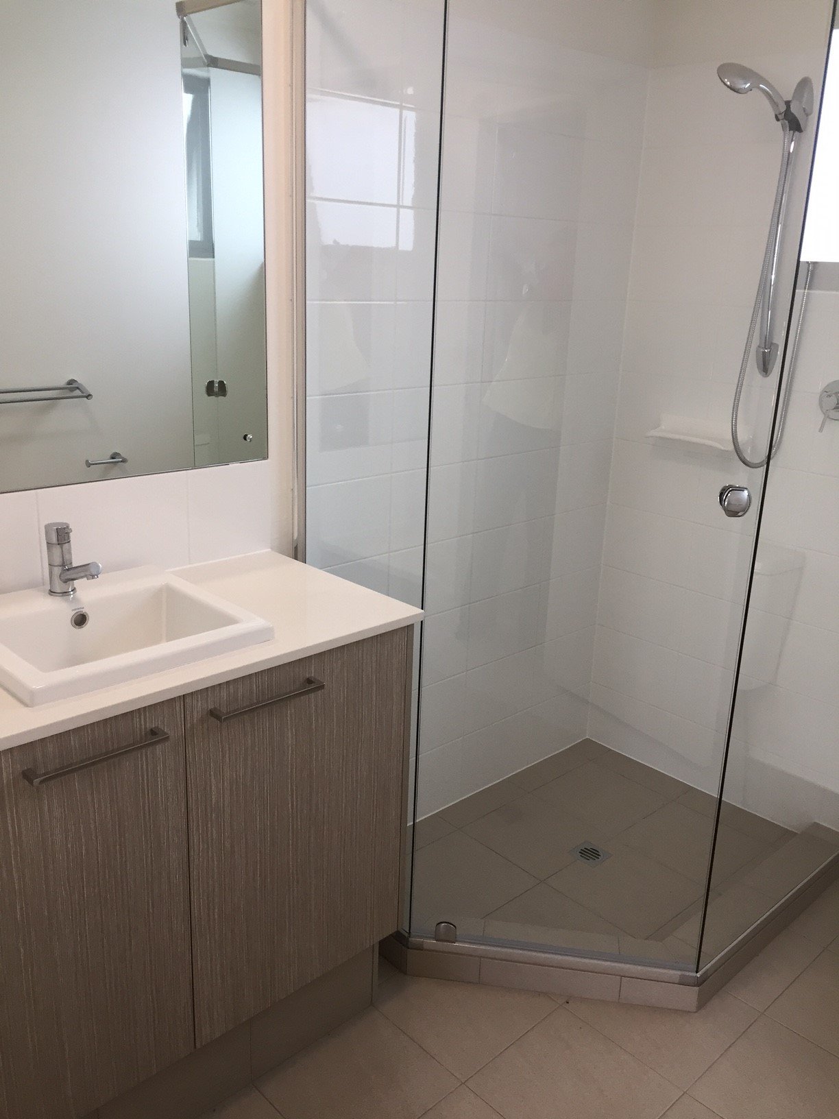 1/7 DURNIN AVE  BEELIAR 11