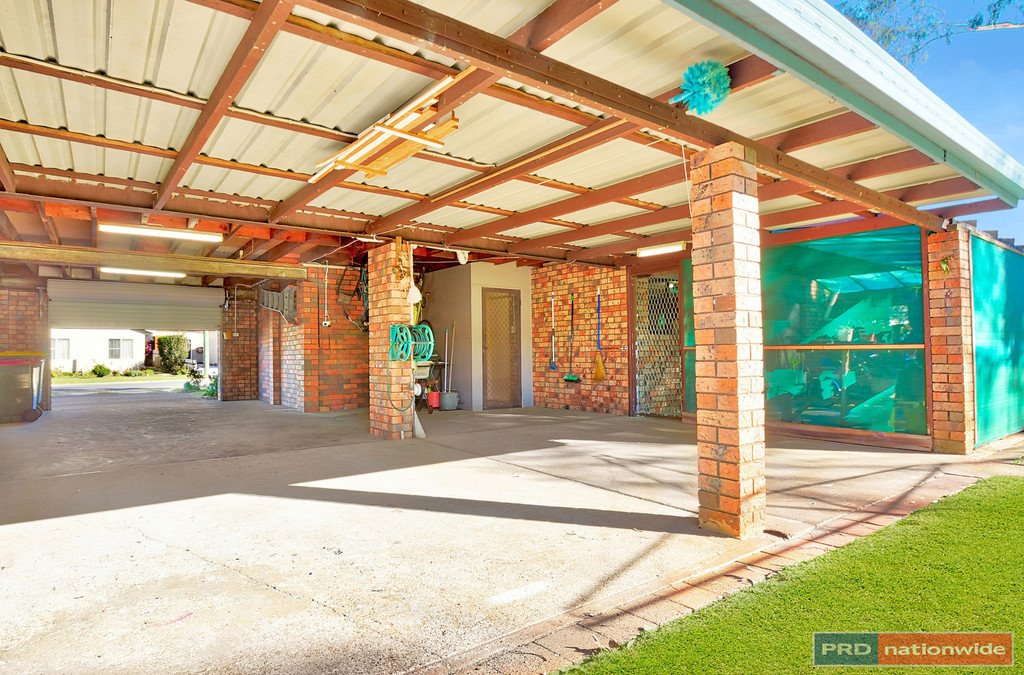 17 Eames Avenue NORTH HAVEN 5