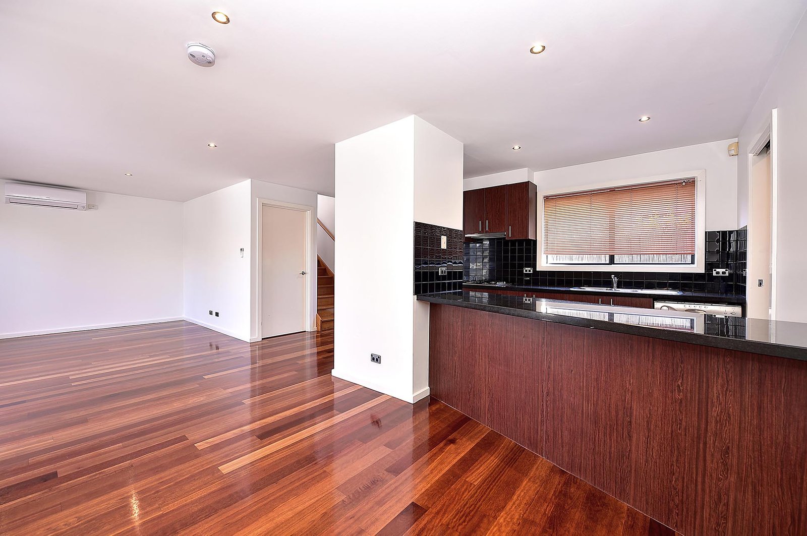 Gallery: 17 Earl Street