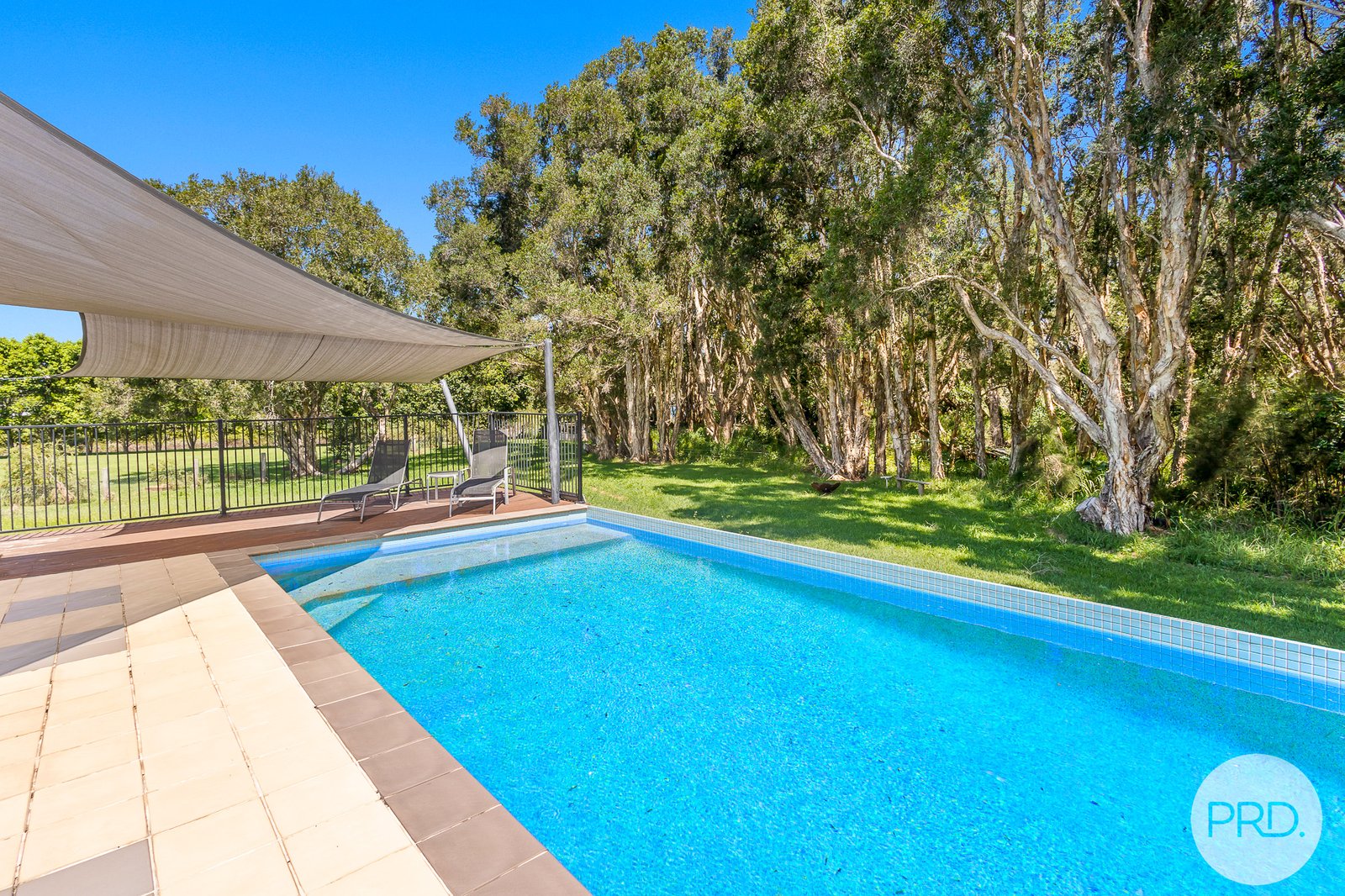 17 Echo Place ONE MILE 17