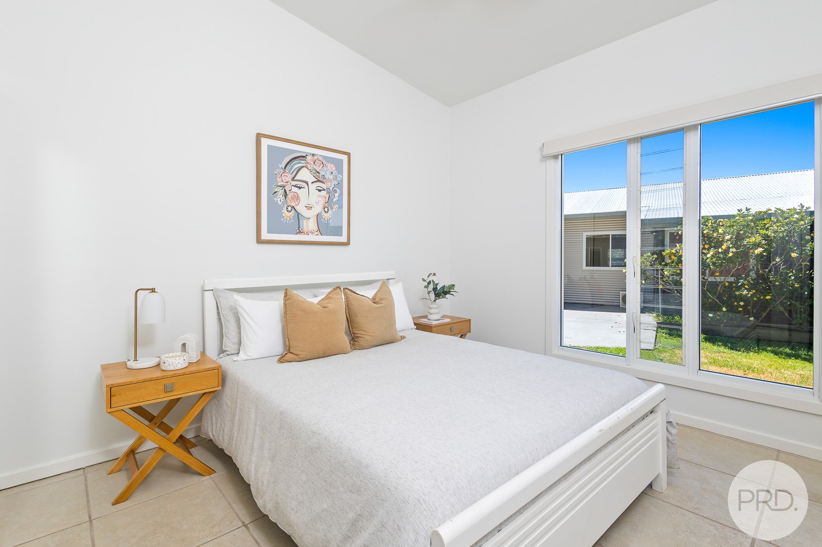 17 Echo Place ONE MILE 22