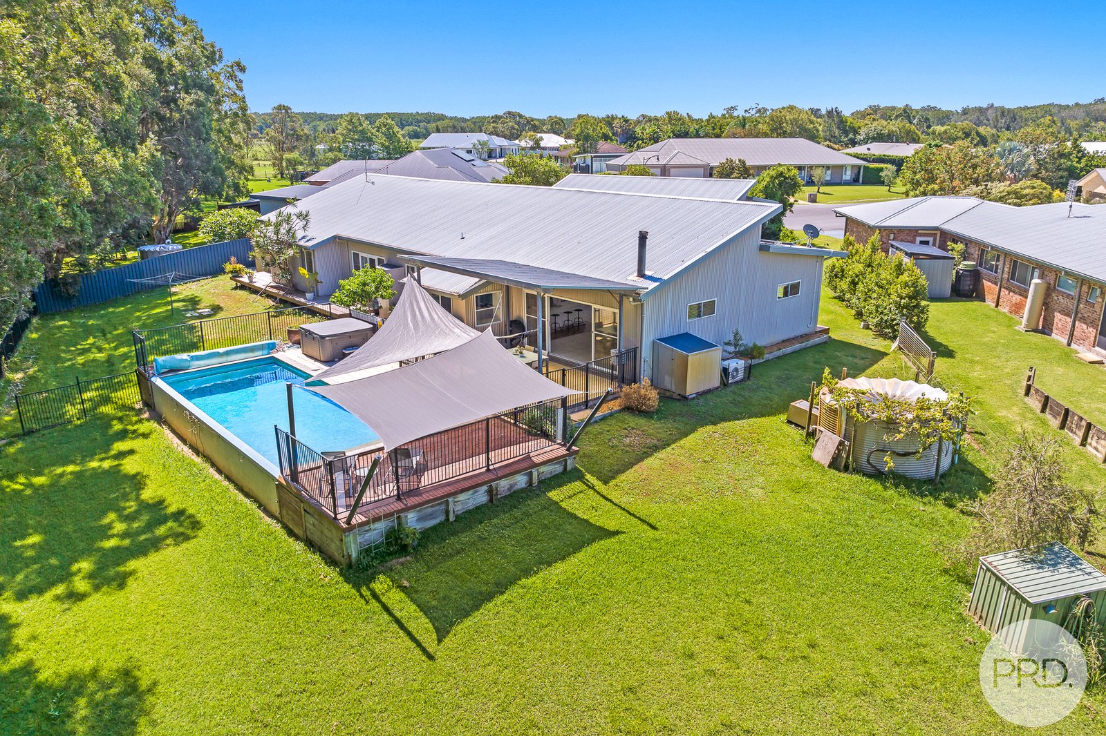 17 Echo Place ONE MILE 28