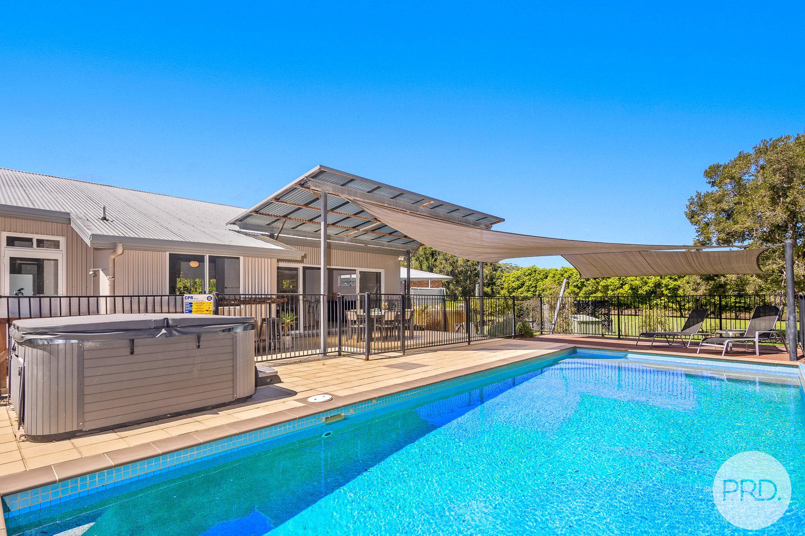 17 Echo Place ONE MILE 29