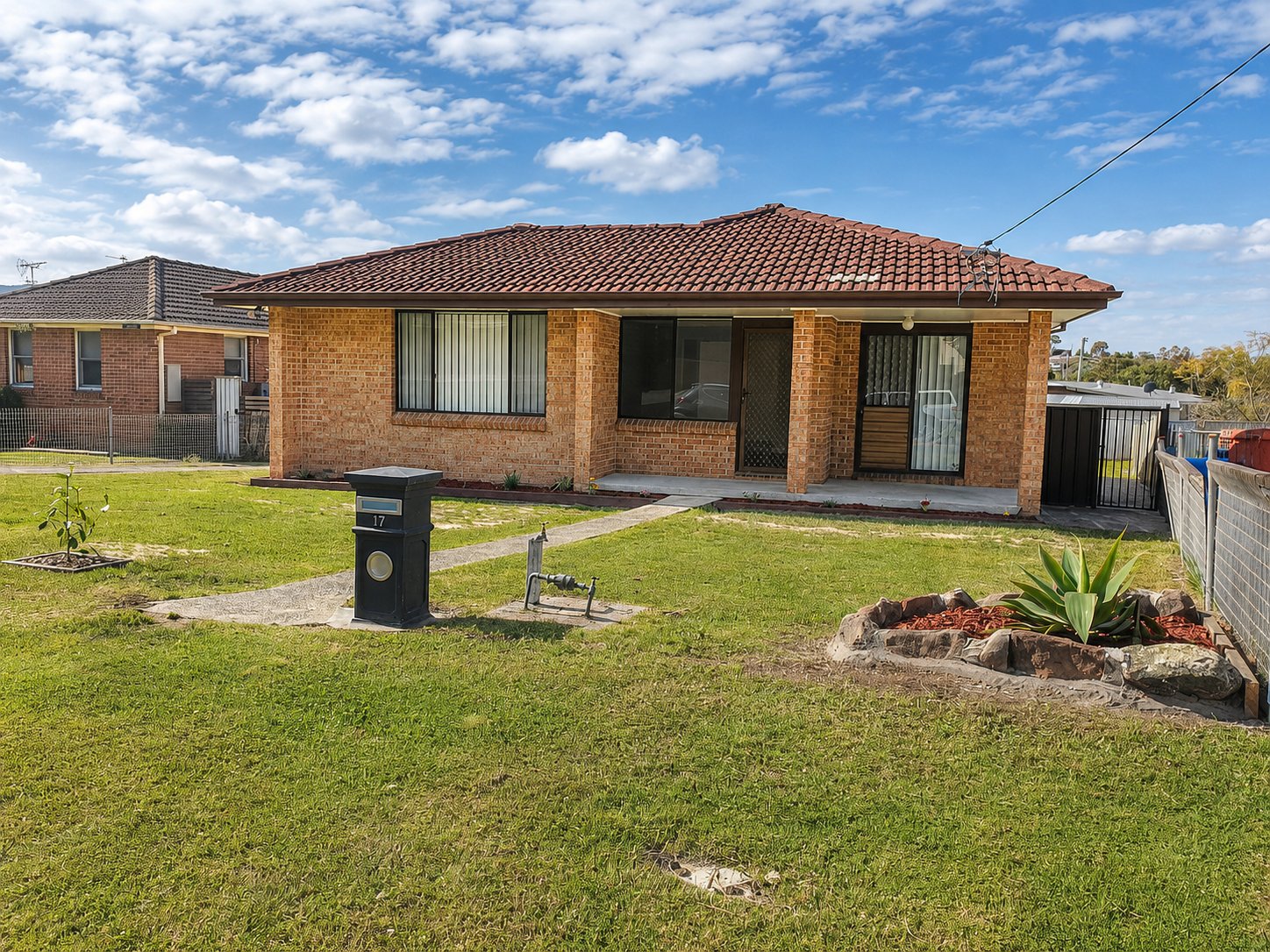 17 Echuca Cr  KOONAWARRA 1