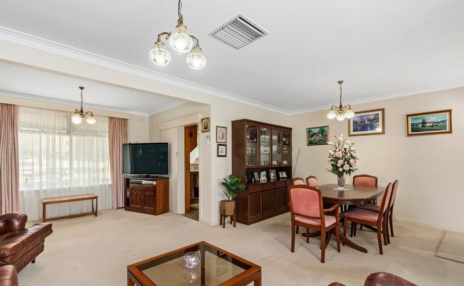 Real Estate and Property in 17 Edgevale Road, Bulleen, VIC