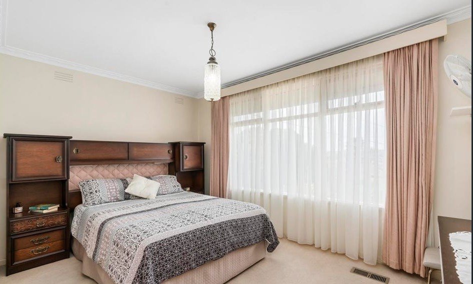 Real Estate and Property in 17 Edgevale Road, Bulleen, VIC