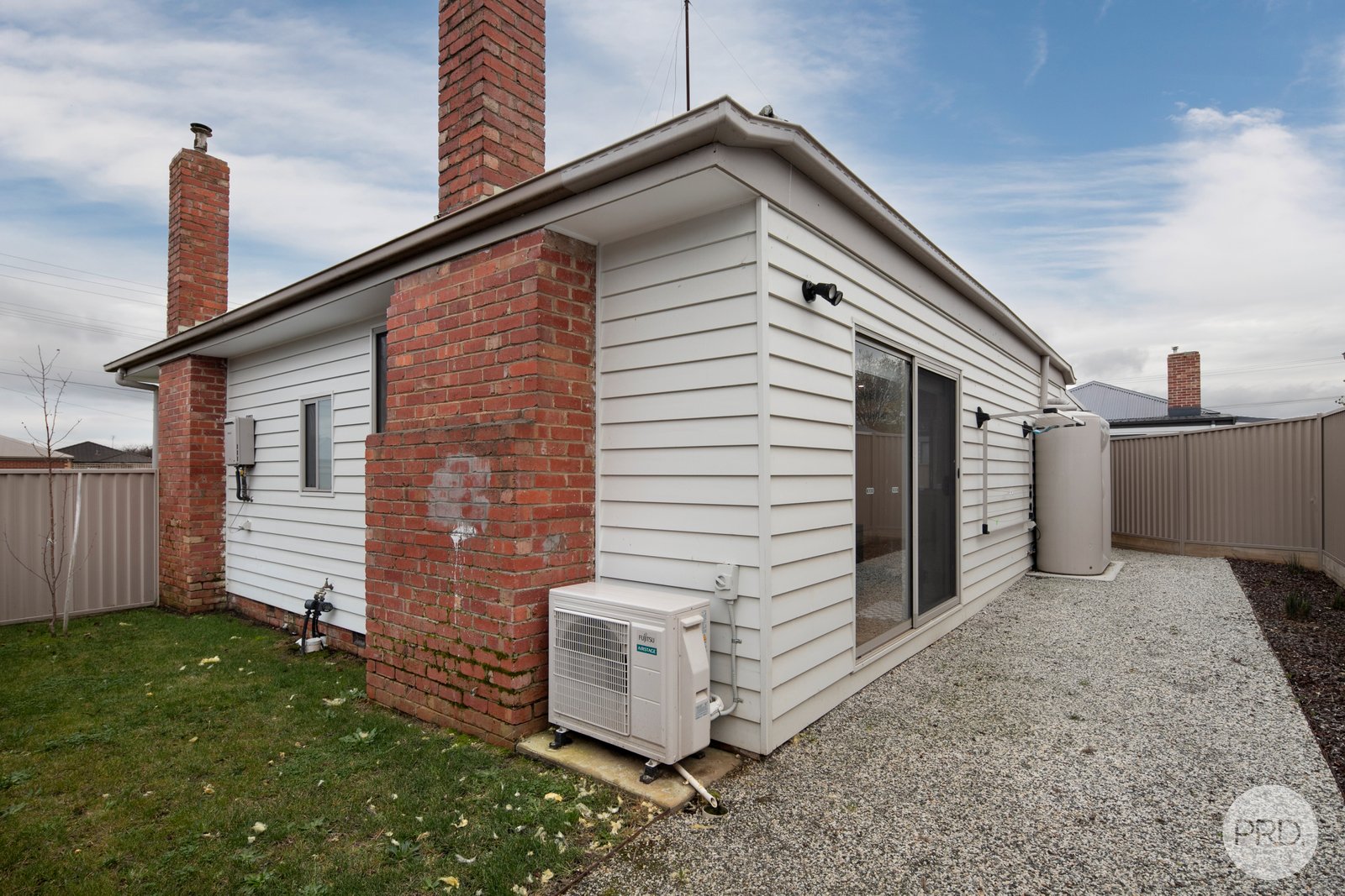 1/7 Edwards Street SEBASTOPOL 9
