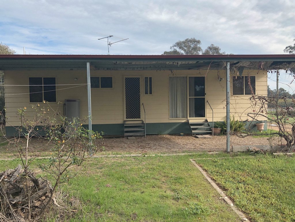 17 Emily Street THE ROCK 3