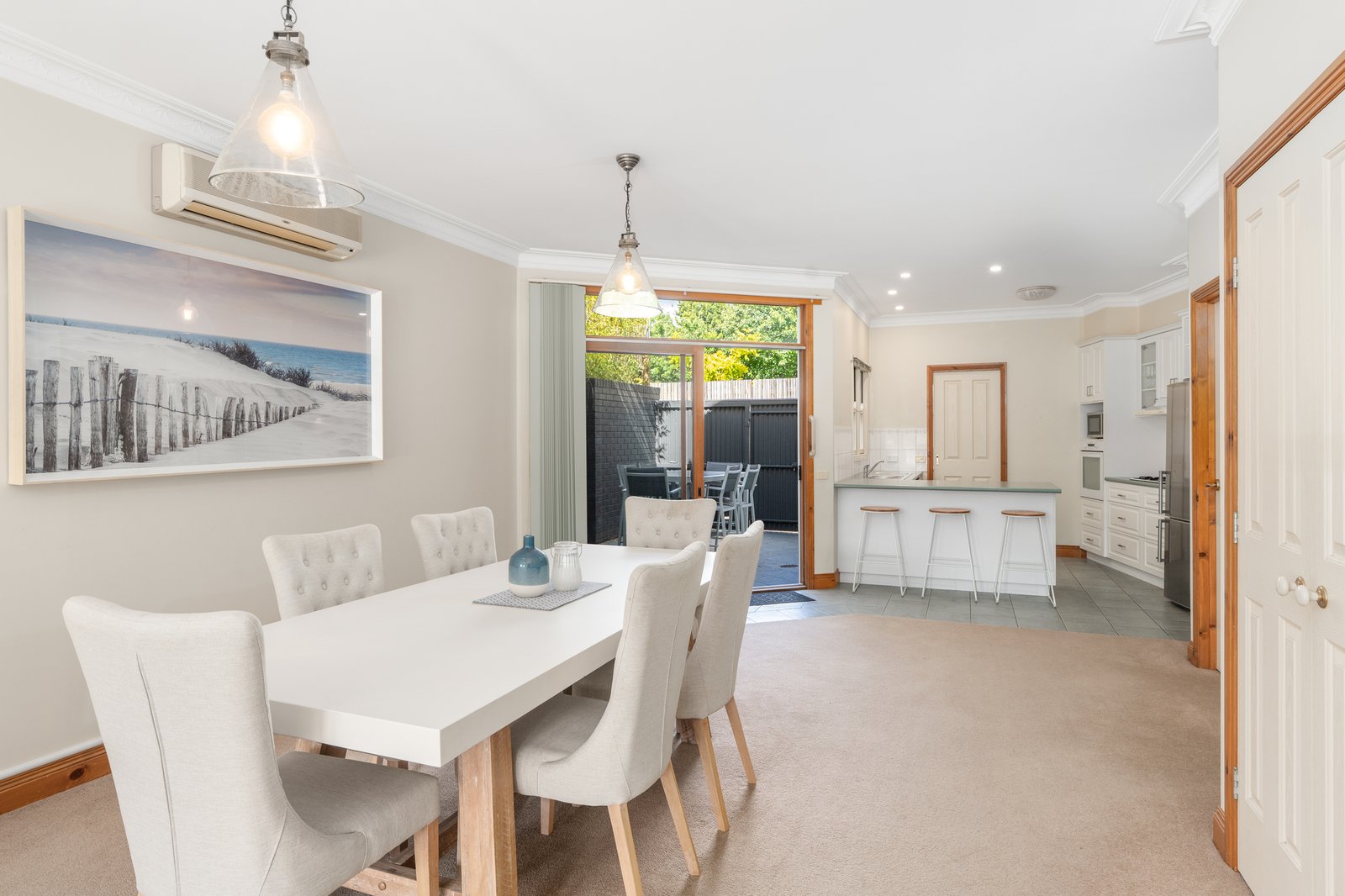 Gallery: 17 England Street