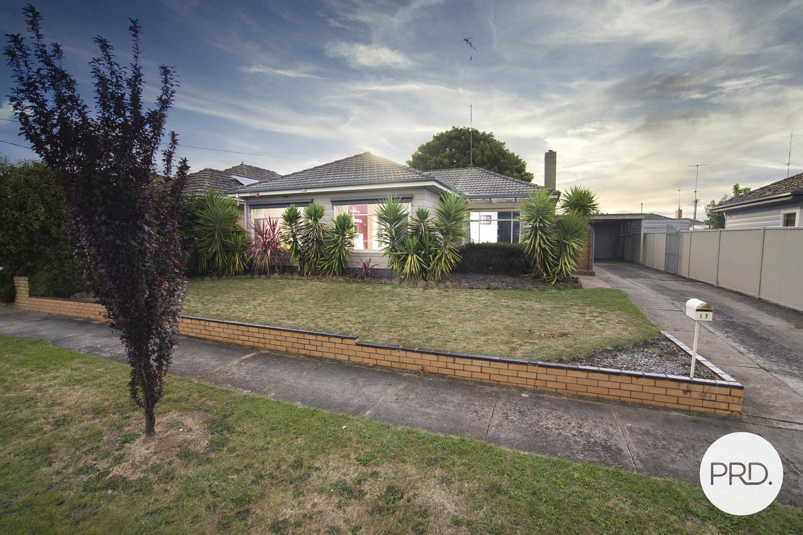 17 Ercil Street WENDOUREE 1