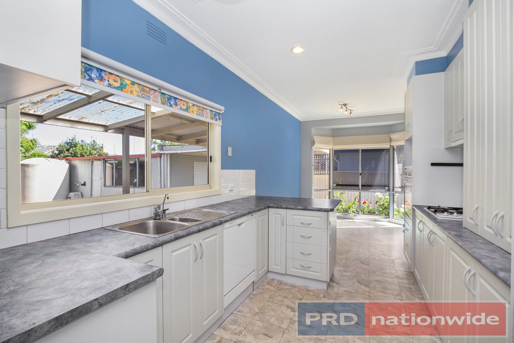 17 Ercil Street WENDOUREE 3