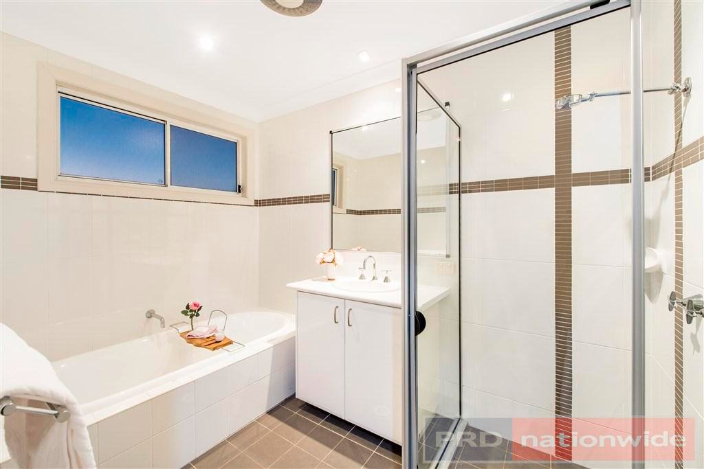 17 Eucalyptus Court PICNIC POINT 8