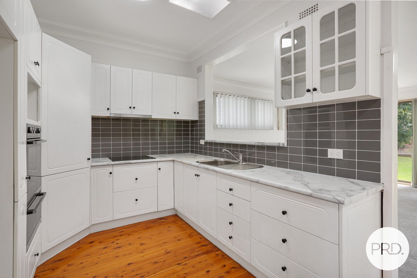 17 Euroka Street WEST WOLLONGONG 3