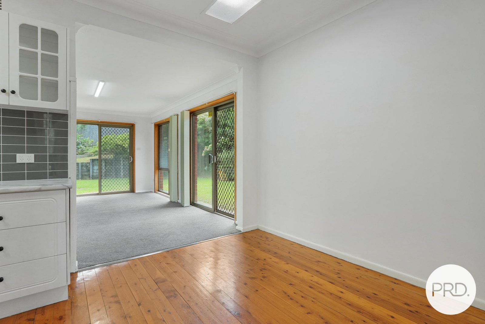 17 Euroka Street WEST WOLLONGONG 5