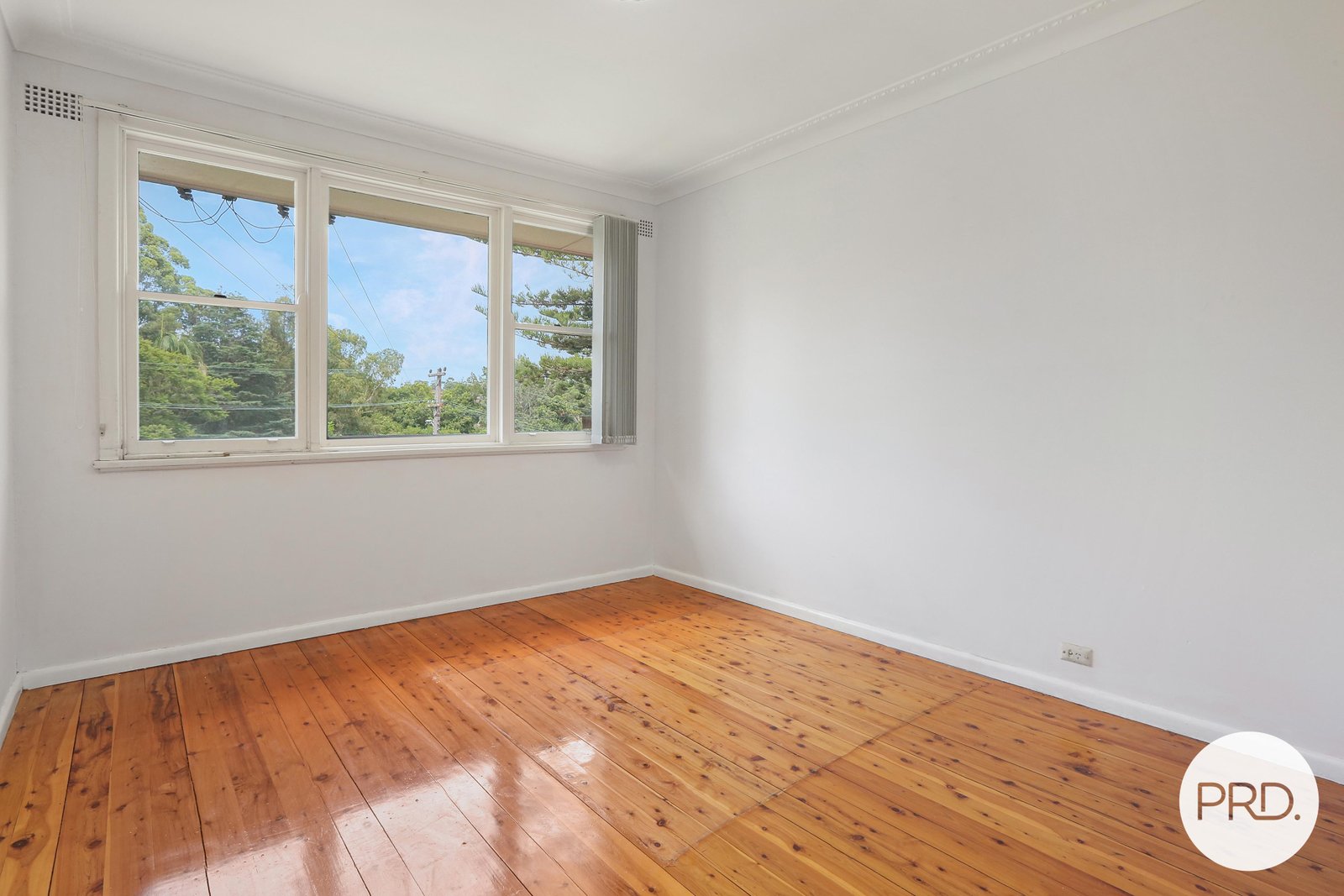 17 Euroka Street WEST WOLLONGONG 6