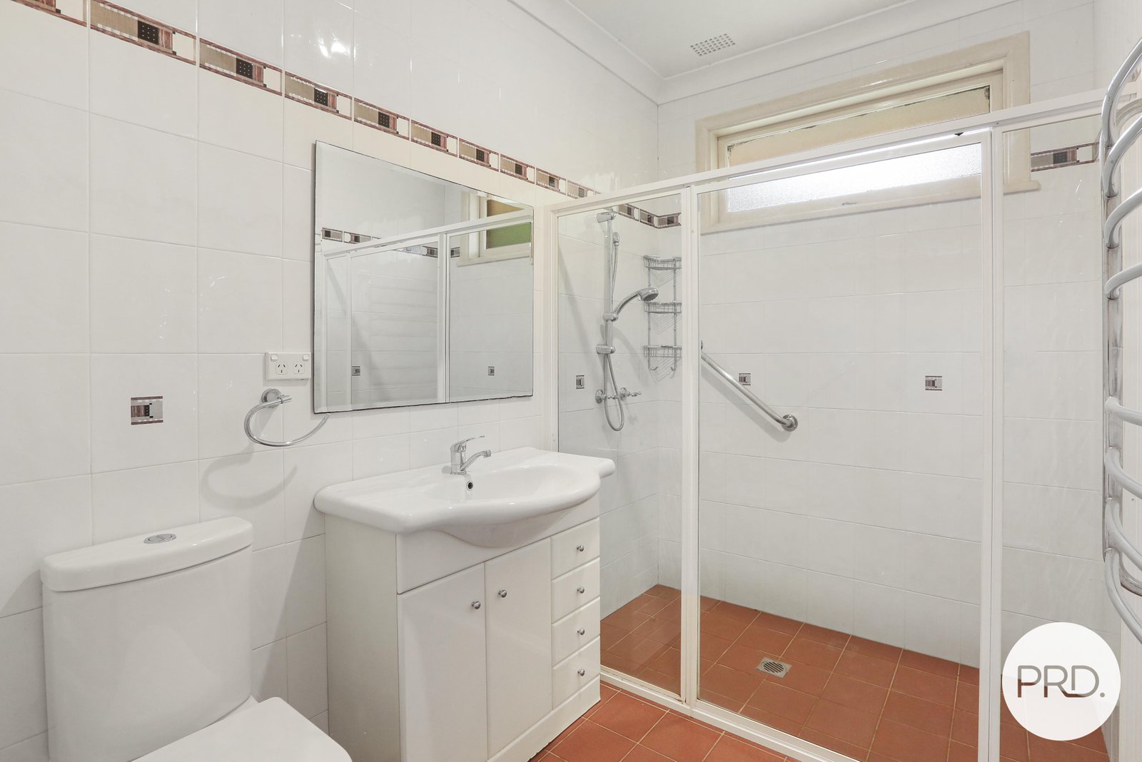 17 Euroka Street WEST WOLLONGONG 8