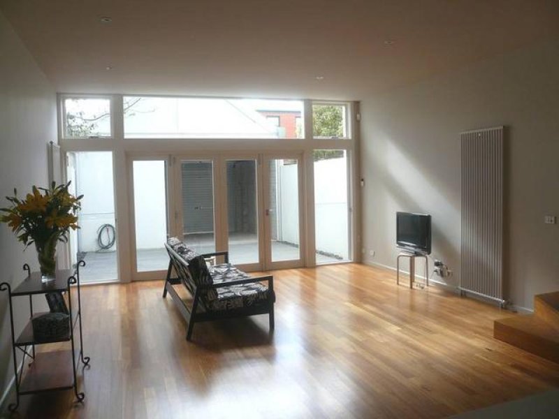 Gallery: 17 Faussett Street