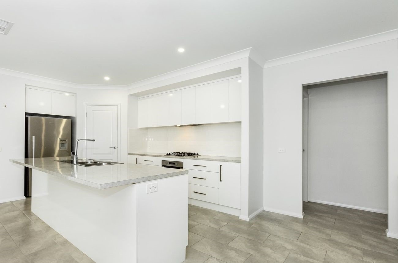 17 Felstead Circuit THURGOONA 2