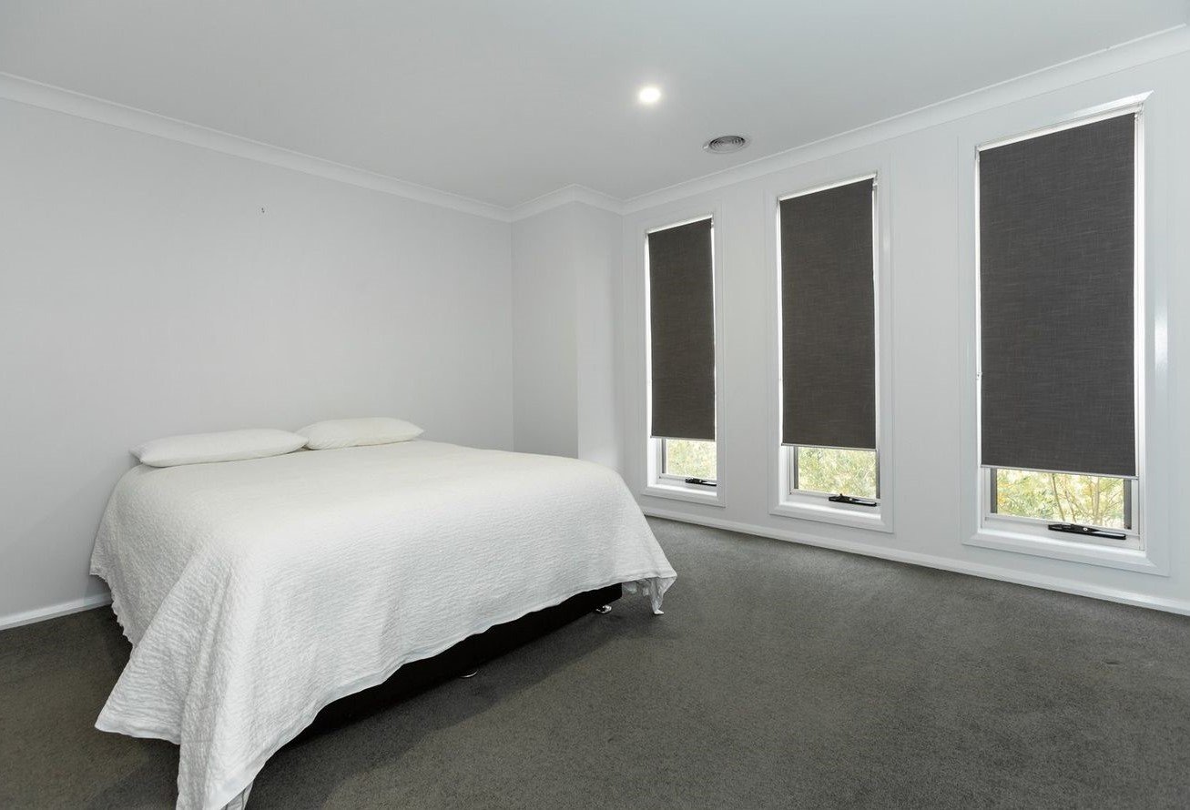 17 Felstead Circuit THURGOONA 7