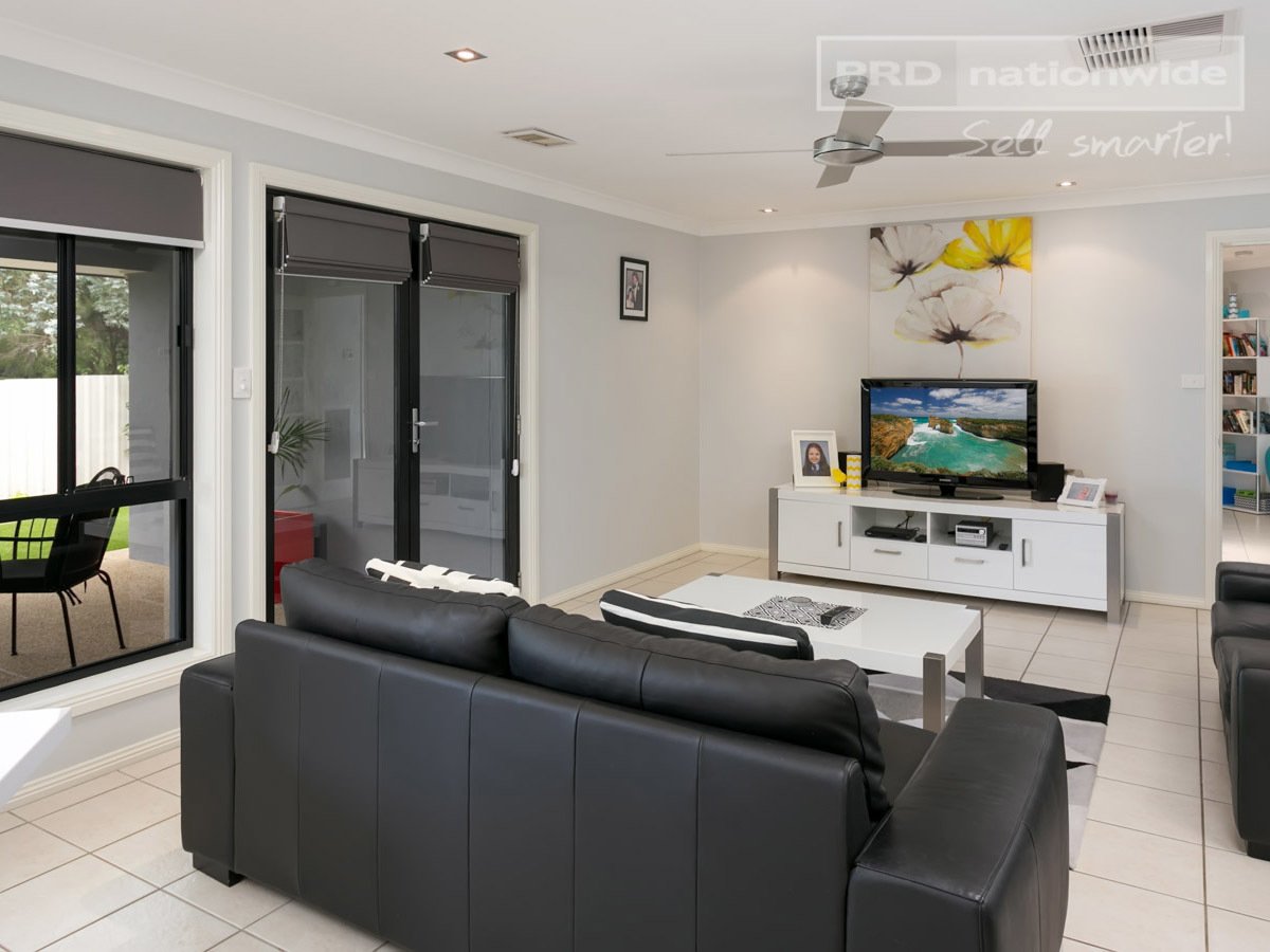 17 Fitzroy Street TATTON 9